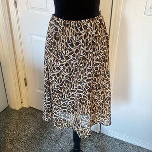 Coutenay Y2k vintage knee skirt.